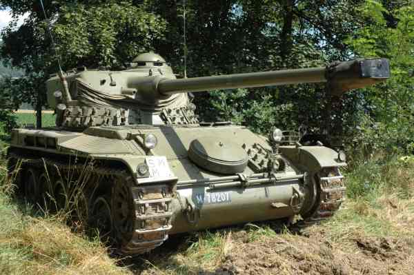Leichtpanzer 51 (LPz 51), AMX 13